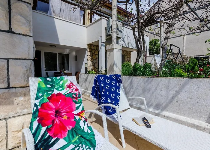 Beautiful Sea View Apartments