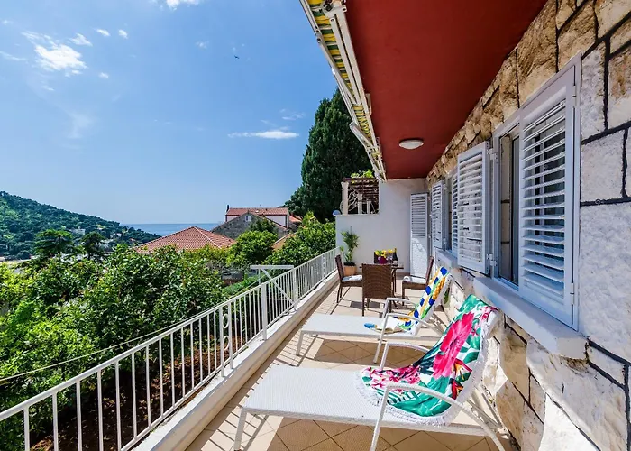 Beautiful Sea View Apartments
