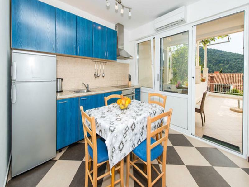 Beautiful Sea View Apartman